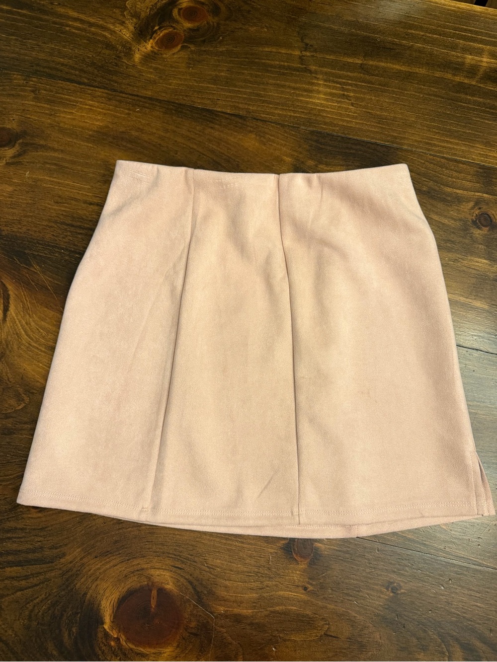 NWT Francesca’s Blue Rain Soft Blush Pink Mini Skirt Faux Suede Size Medium
